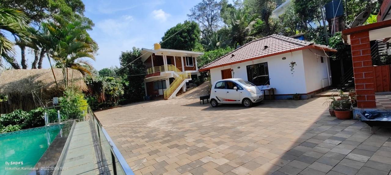Pool Side Villa'S Of Coorg Madikeri Eksteriør billede