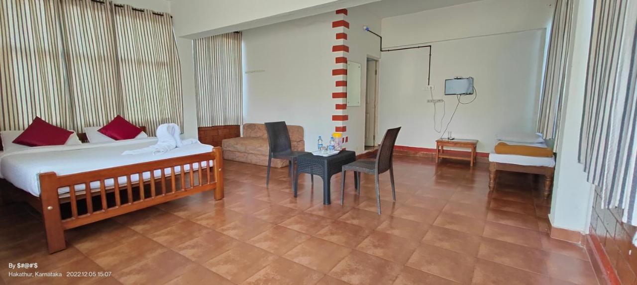 Pool Side Villa'S Of Coorg Madikeri Eksteriør billede