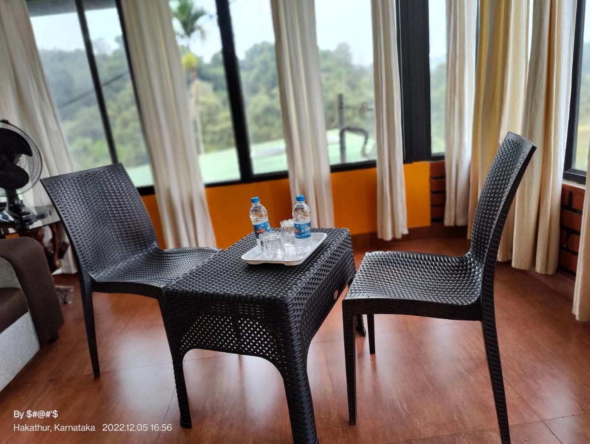 Pool Side Villa'S Of Coorg Madikeri Eksteriør billede