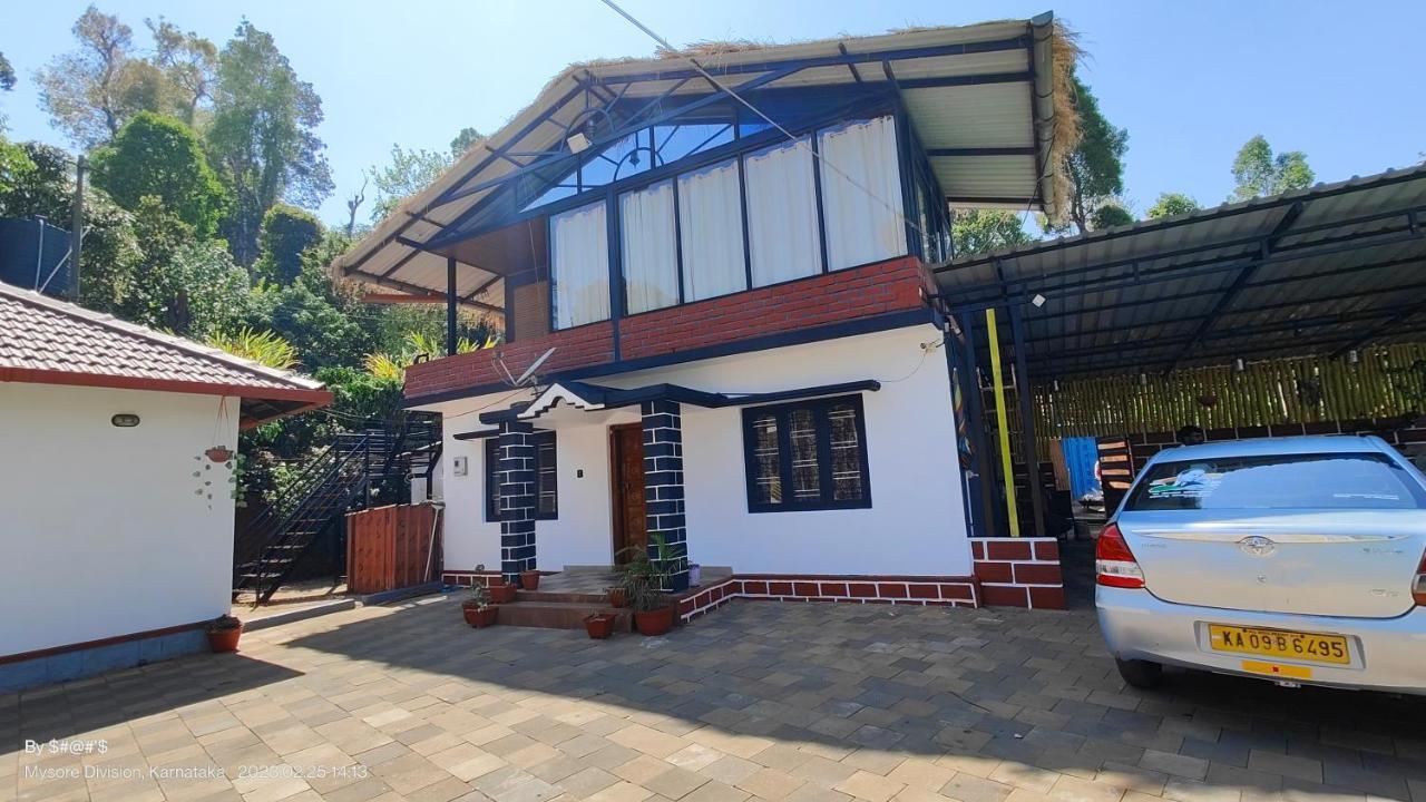 Pool Side Villa'S Of Coorg Madikeri Eksteriør billede